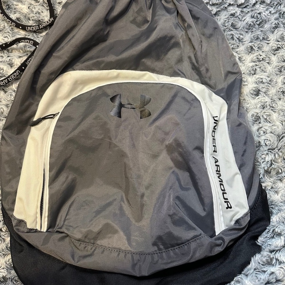 Under Armour Undeniable Sackpack Drawstring Backpack w/ Chest Strap – Gray